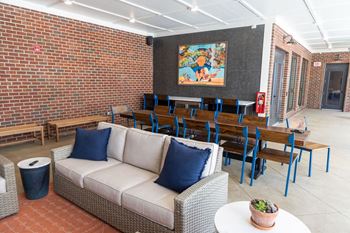 The Legacy at Walton Kennesaw Mountain beautiful courtyard with gas grills fountain